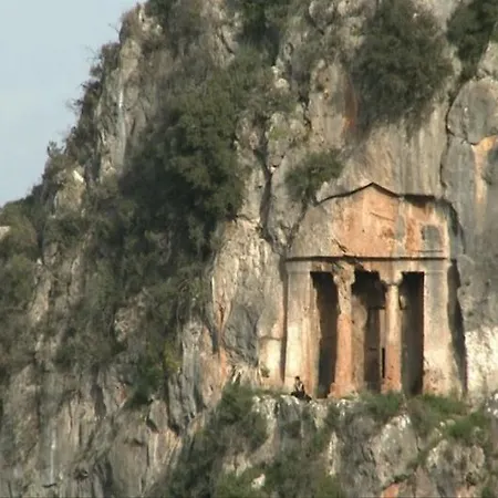 阿特米西亚皇家公园俱乐部酒店 3* 厄吕代尼兹