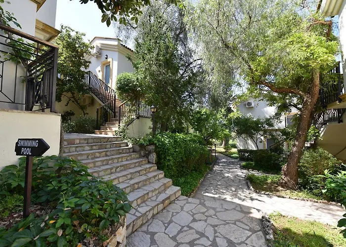 Artemisia Royal Park Club 3* Олудениз