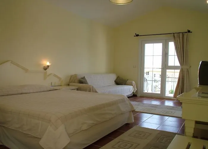 Artemisia Royal Park Club 3* Олудениз