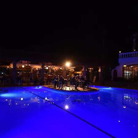 Artemisia Royal Park Club מלון אולודניץ