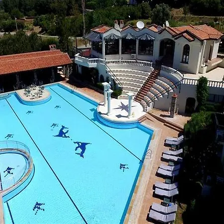 Artemisia Royal Park Club 3* אולודניץ