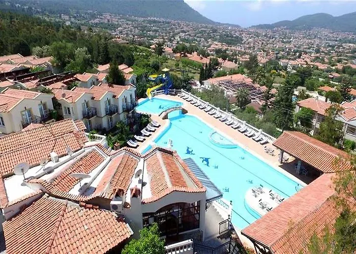 Artemisia Royal Park Club 3*