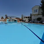Hotel Artemisia Royal Park Club